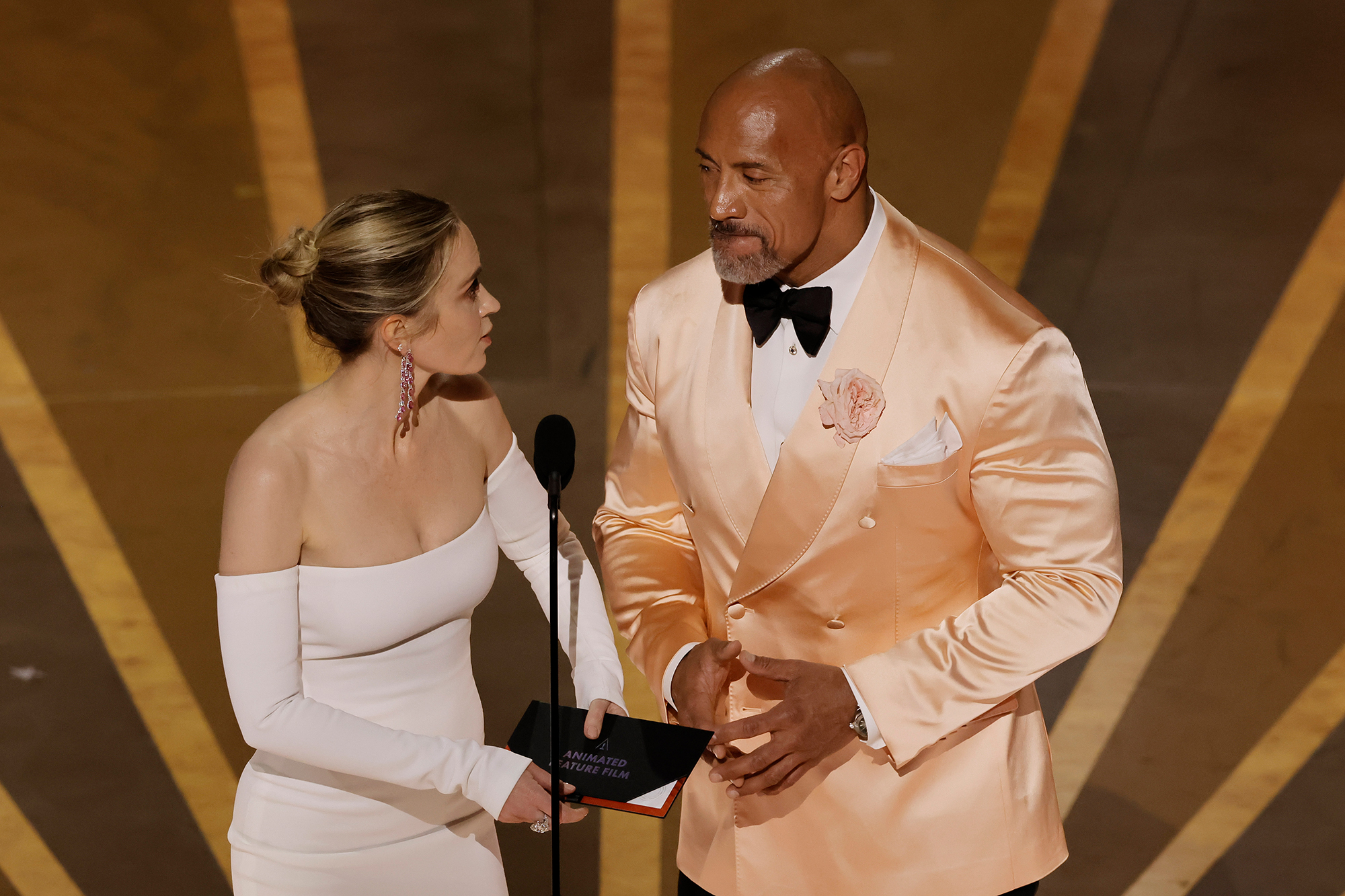 Українські наряди в одному ряду з Dior і Louis Vuitton. Кращі образи червоної доріжки Оскара 2023